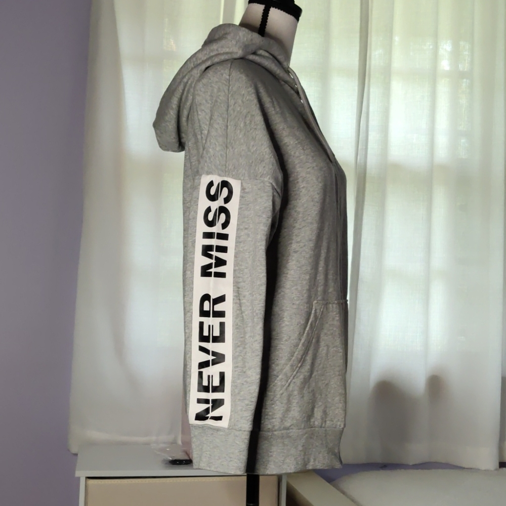 Printed Gray Zip Sweater